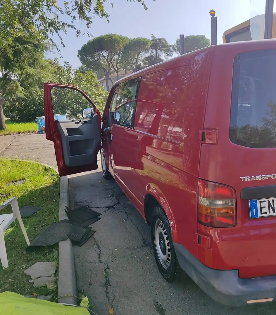 Volkswagen Transporter - 2