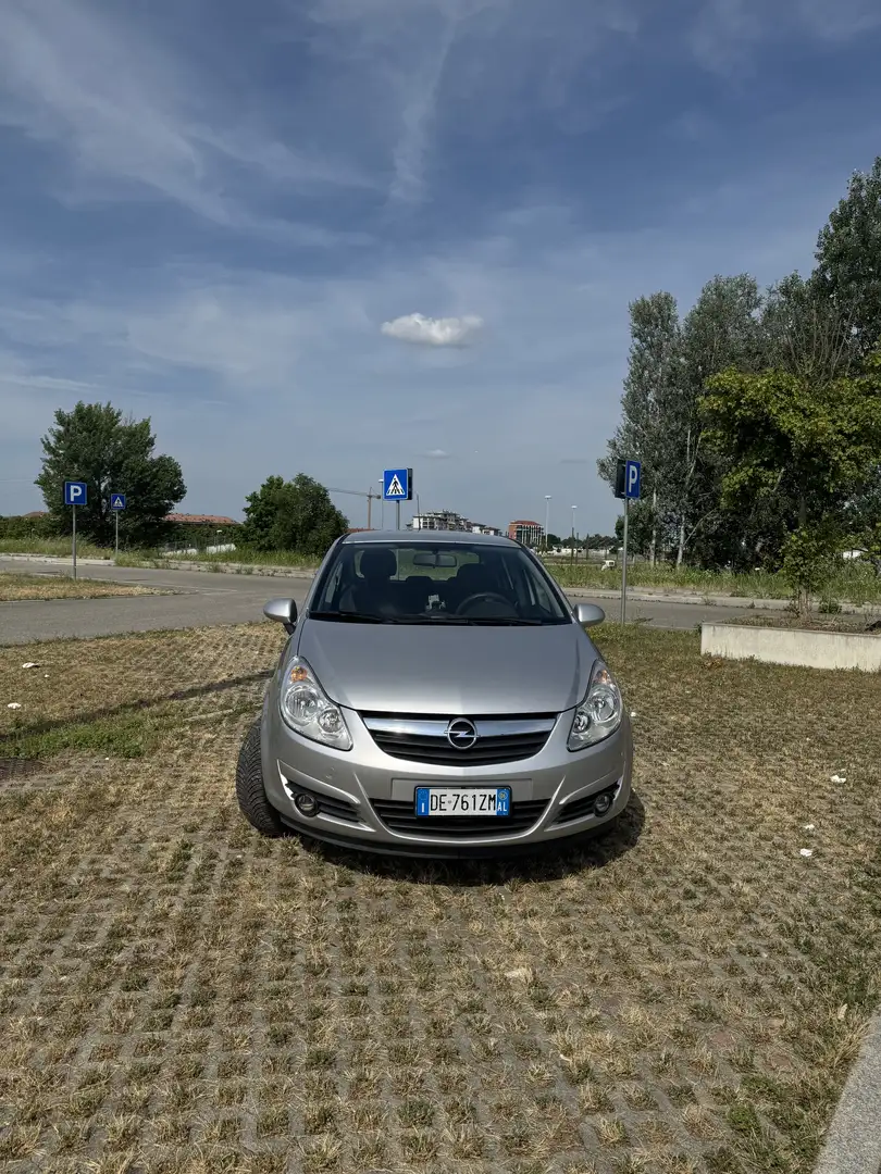 Opel Corsa 5p 1.2 Club 80cv - 1