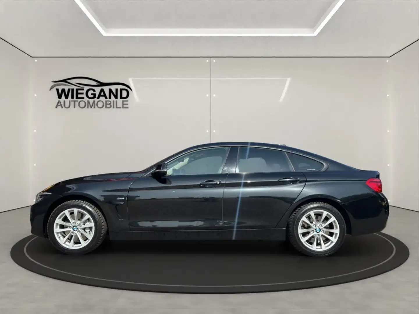 BMW 440 xDrive AUT SPORT LINE+BUSINESS Fekete - 2