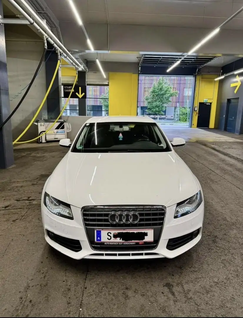 Audi A4 Ambiente Weiß - 1