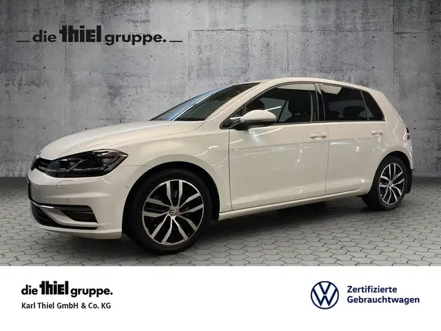 Volkswagen Golf 1.5 TSI Highline DSG LED+Standheiz.+Kamera