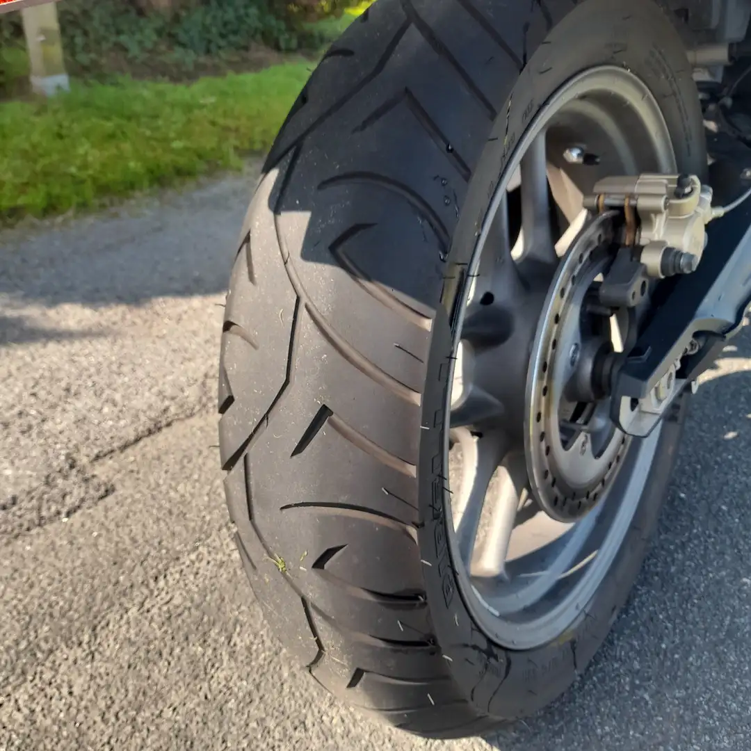 Triumph Tiger 800 Czarny - 1