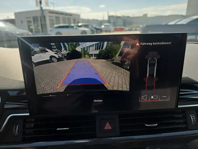 Audi S4 view 18