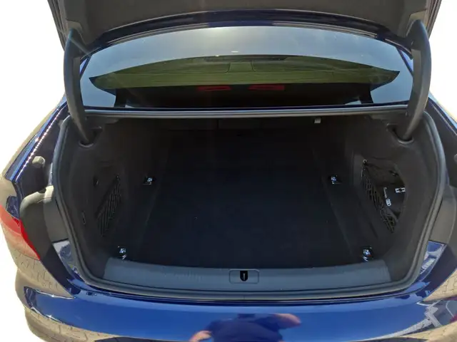 Audi S4 view 14