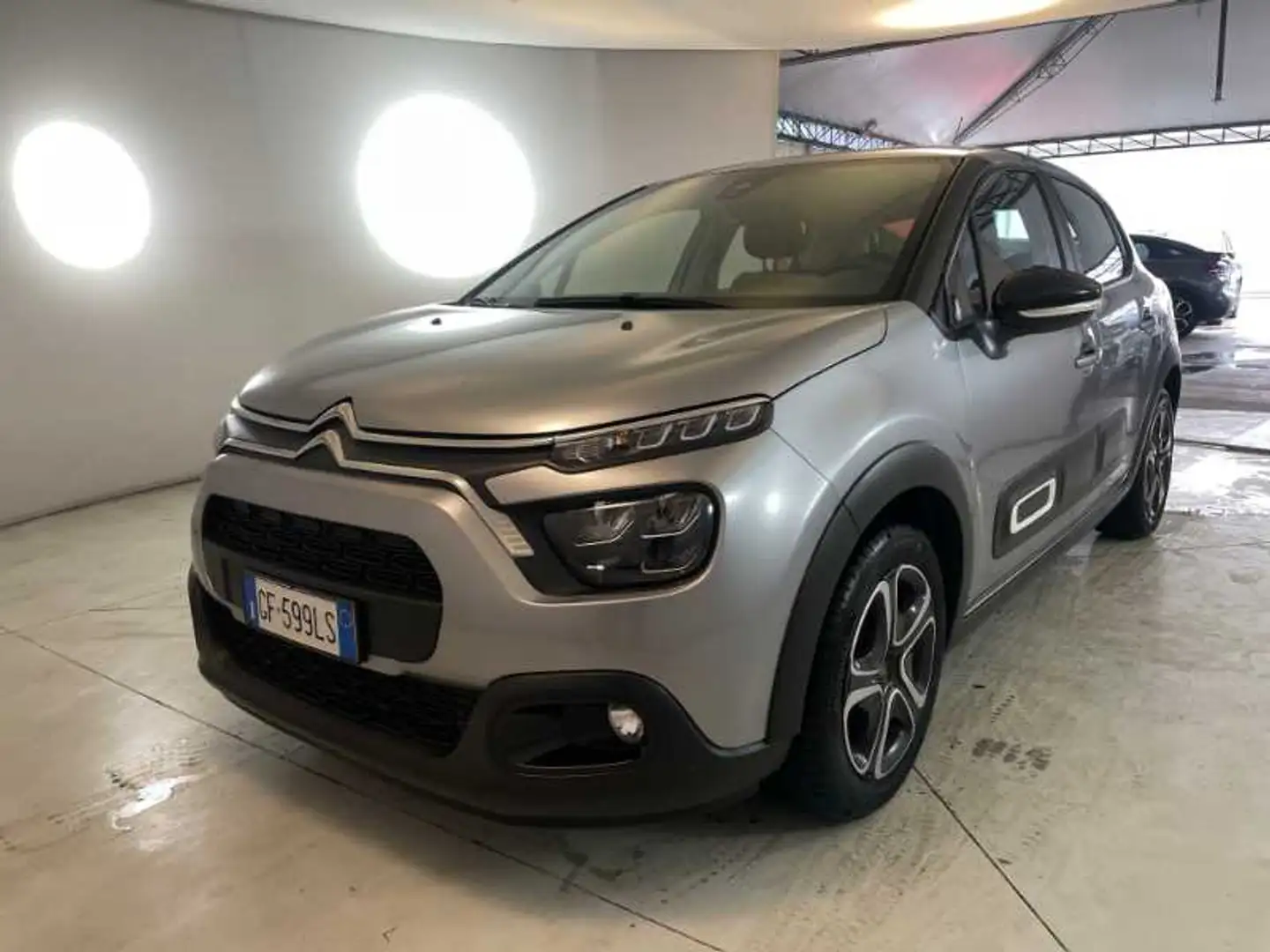 Citroen C3 1.2 PureTech Shine Gris - 1
