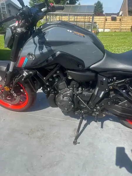 Yamaha MT-07 - foto 7