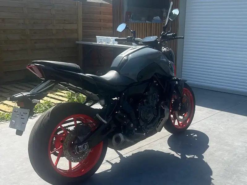 Yamaha MT-07 - foto 5