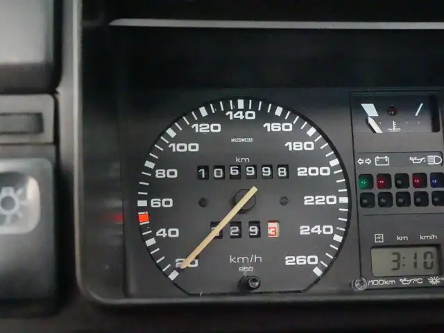 Volkswagen Golf view 11