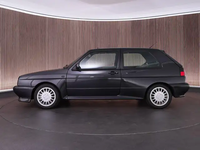 Volkswagen Golf view 13