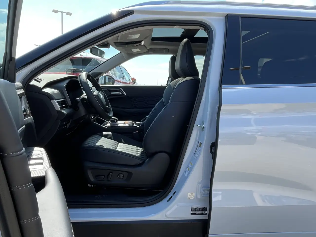 Mitsubishi Outlander снимка Mitsubishi Outlander