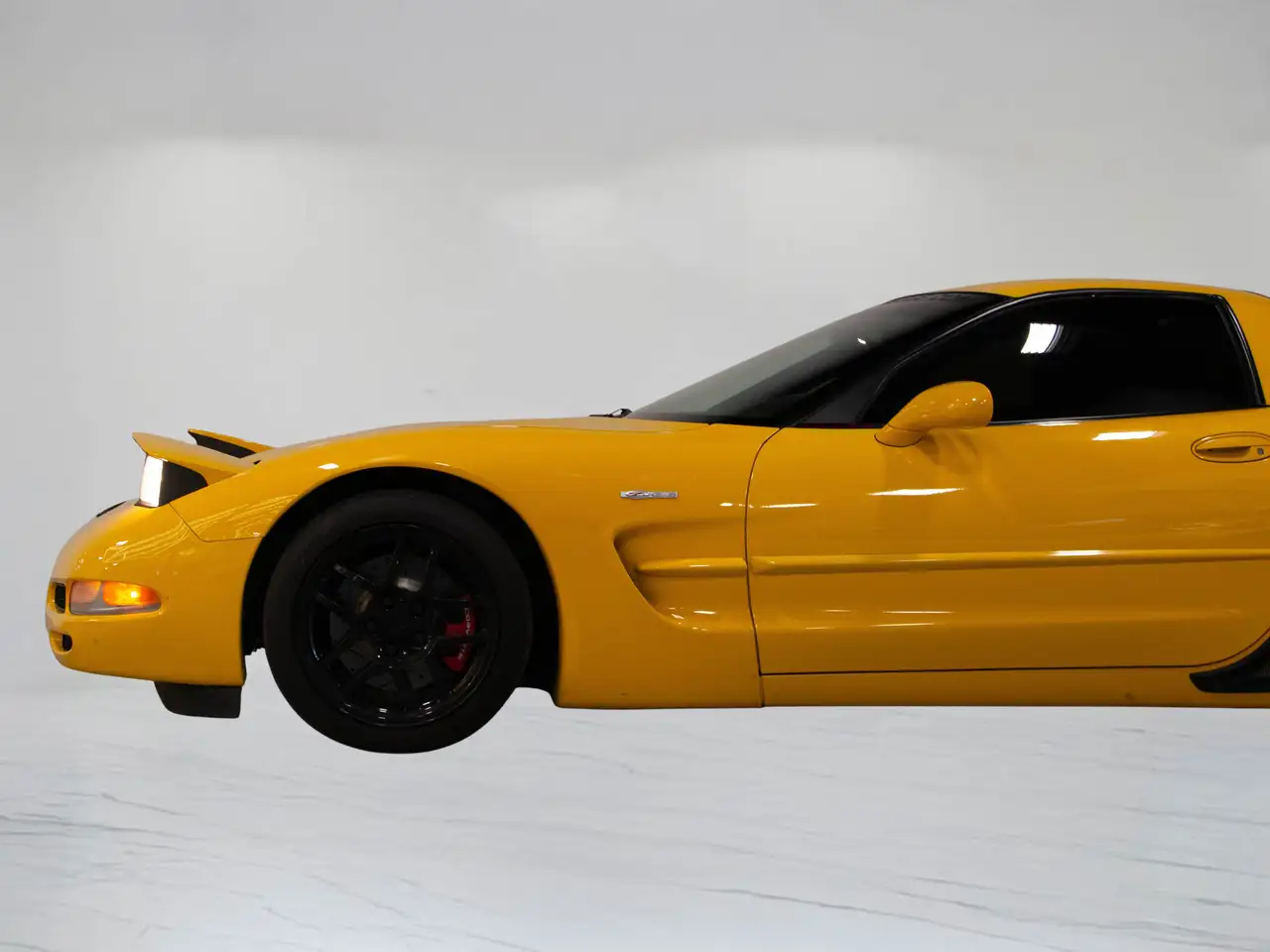 Chevrolet Corvette снимка Chevrolet Corvette