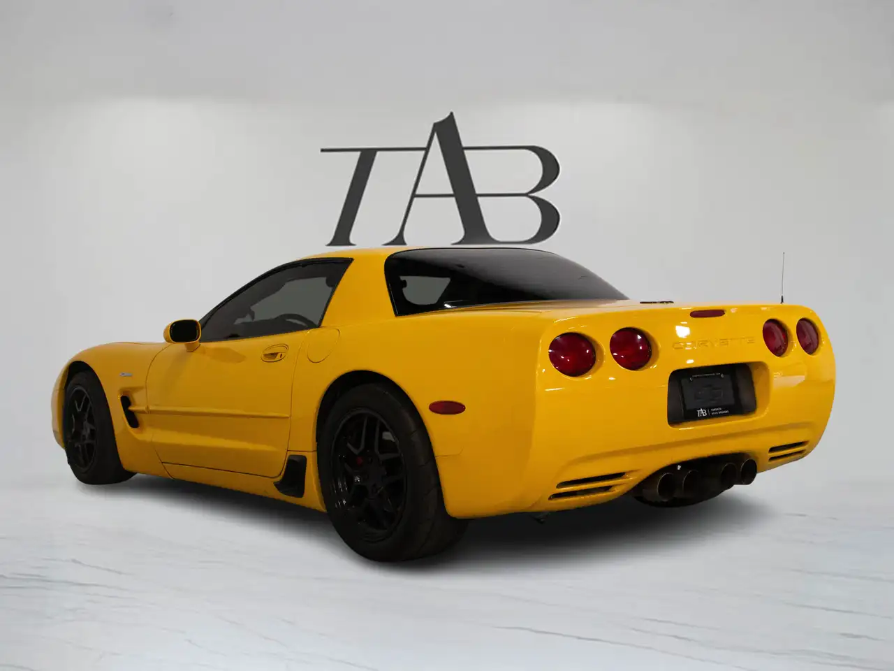 Chevrolet Corvette снимка Chevrolet Corvette