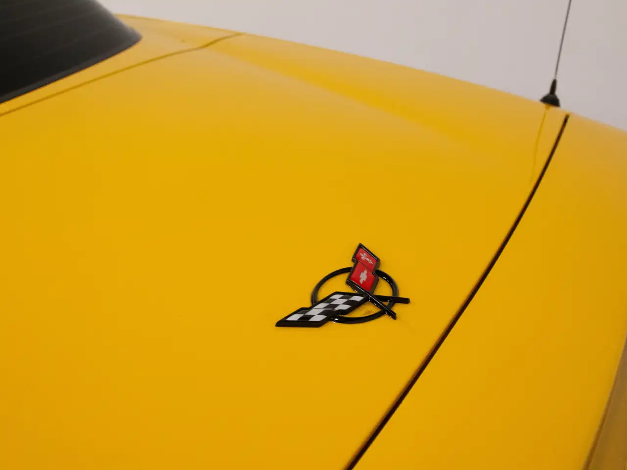 Chevrolet Corvette снимка Chevrolet Corvette