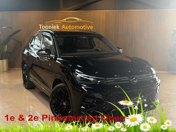 1.5 eHybrid R-Line Edition Black-Line Head up disp