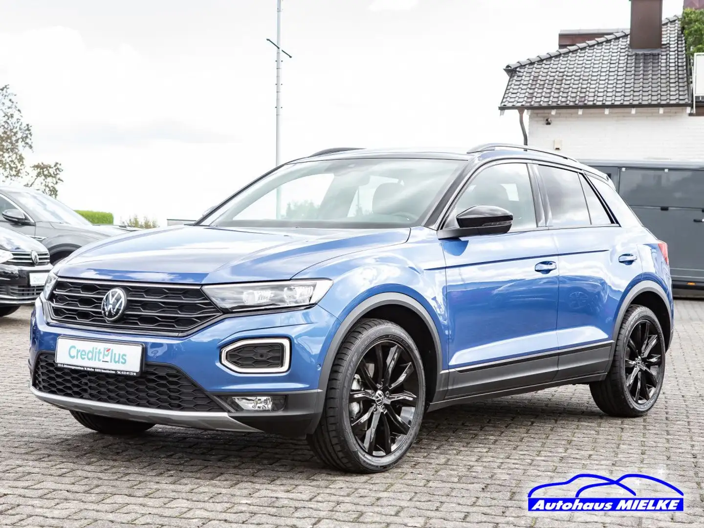 Volkswagen T-Roc Highline Sport 1.5 DSG/LED/AHK/Navi/ACC/APP Blau - 1