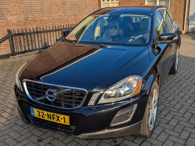 Volvo XC60 2.0T Momentum