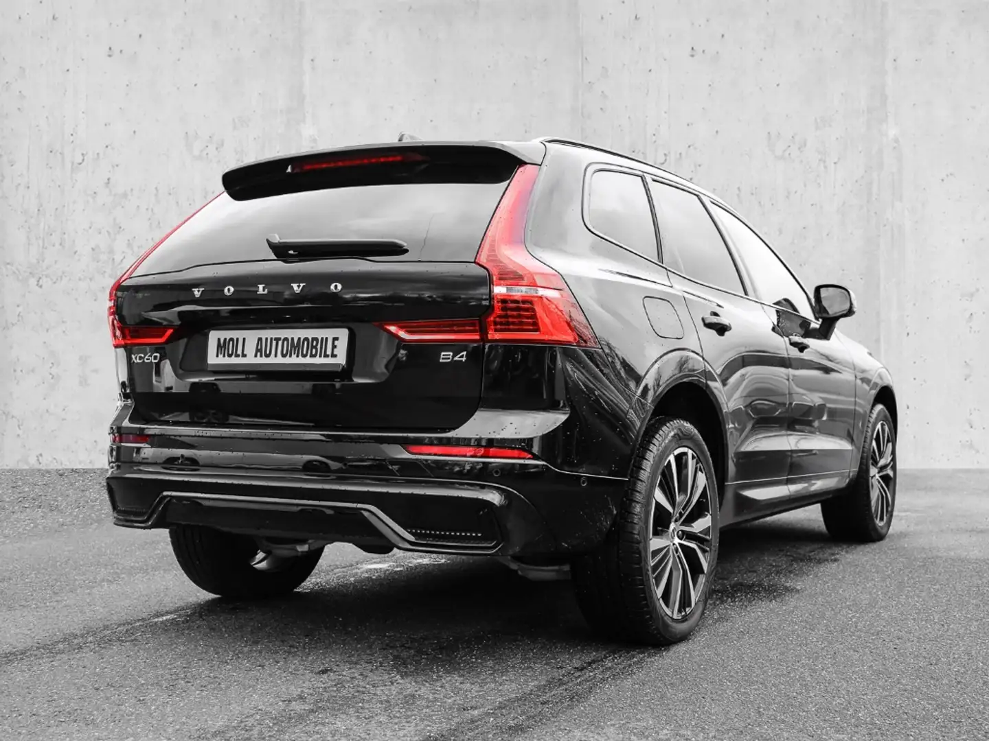 Volvo XC60 Ultimate Dark 2WD B4 Diesel EU6d HUD AD digitales Schwarz - 2