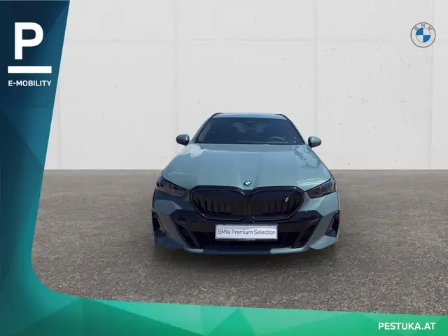 BMW I5 view 2