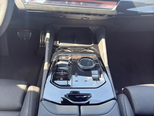 BMW I5 view 14
