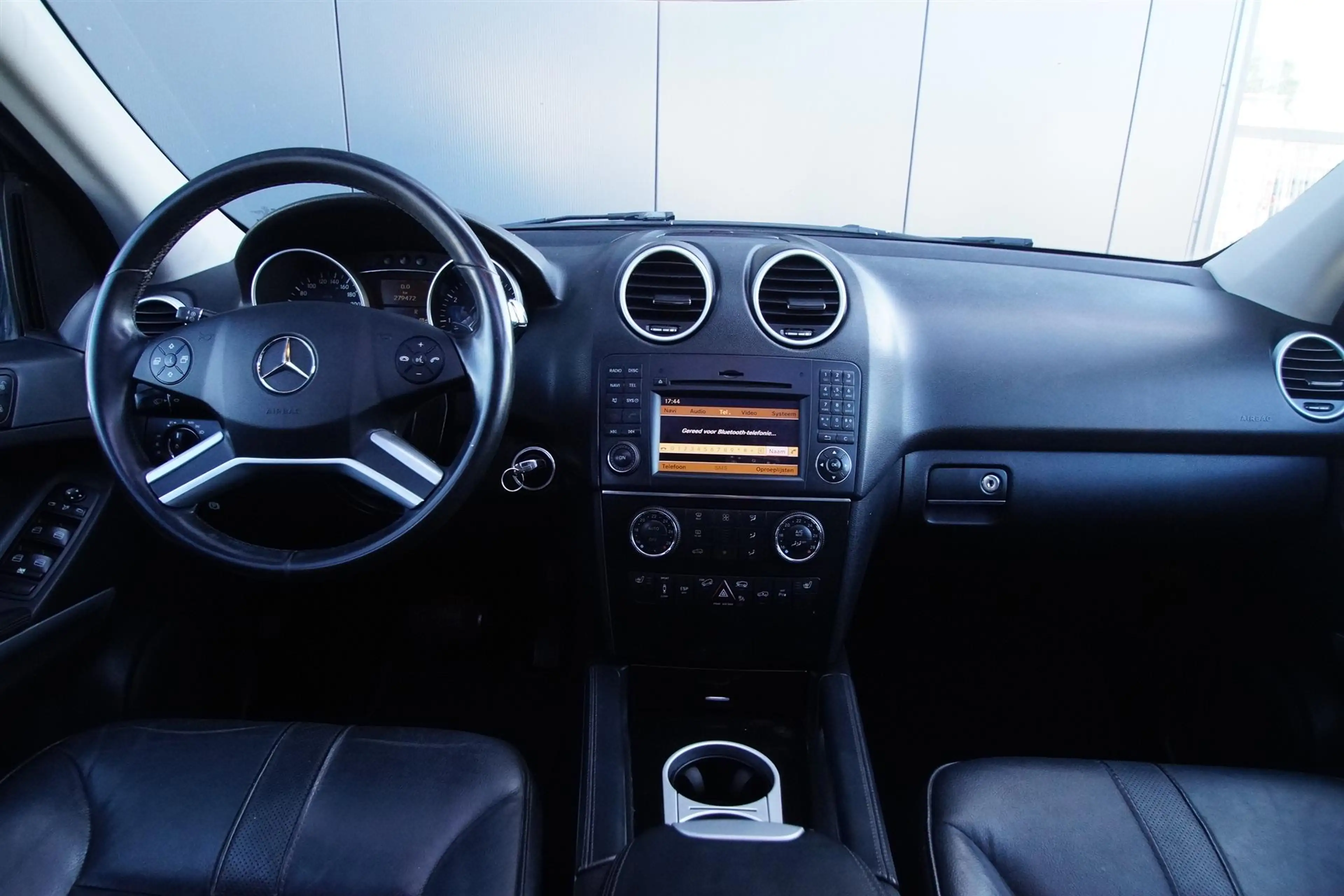 Mercedes-Benz ML 350 4matic Luchvering*Trekhaak*Sportpakket*Xenon*S/KDa — photo 2