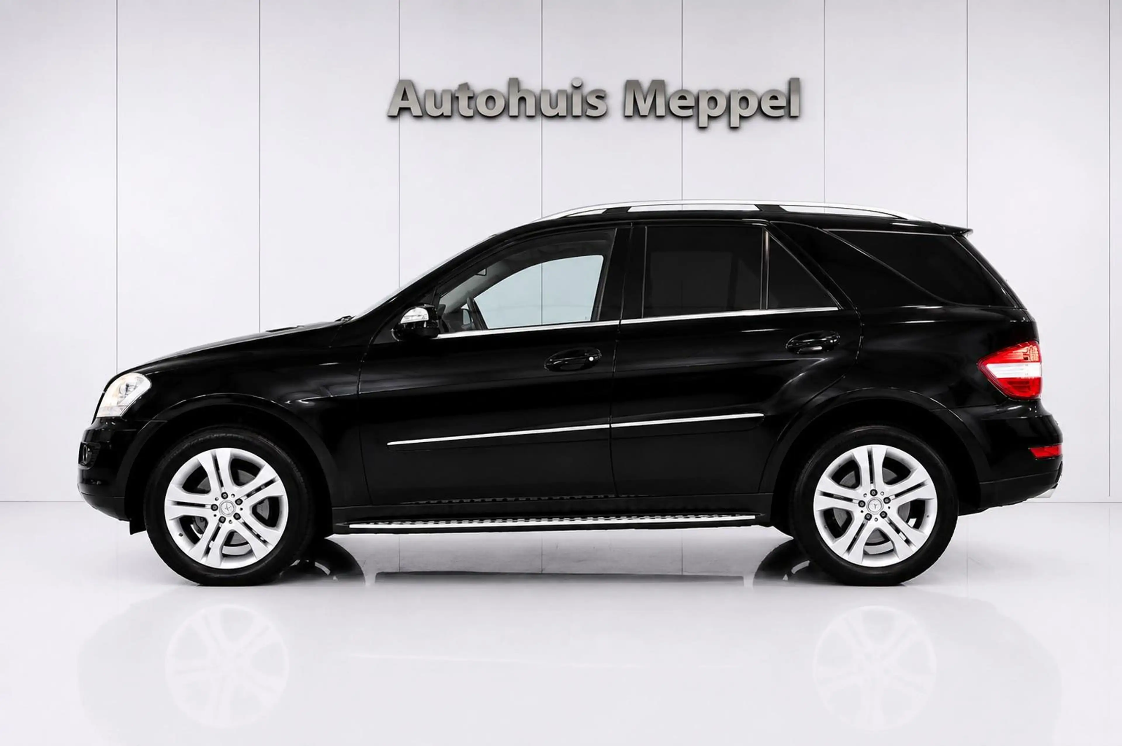 Mercedes-Benz ML 350 4matic Luchvering*Trekhaak*Sportpakket*Xenon*S/KDa — photo 6