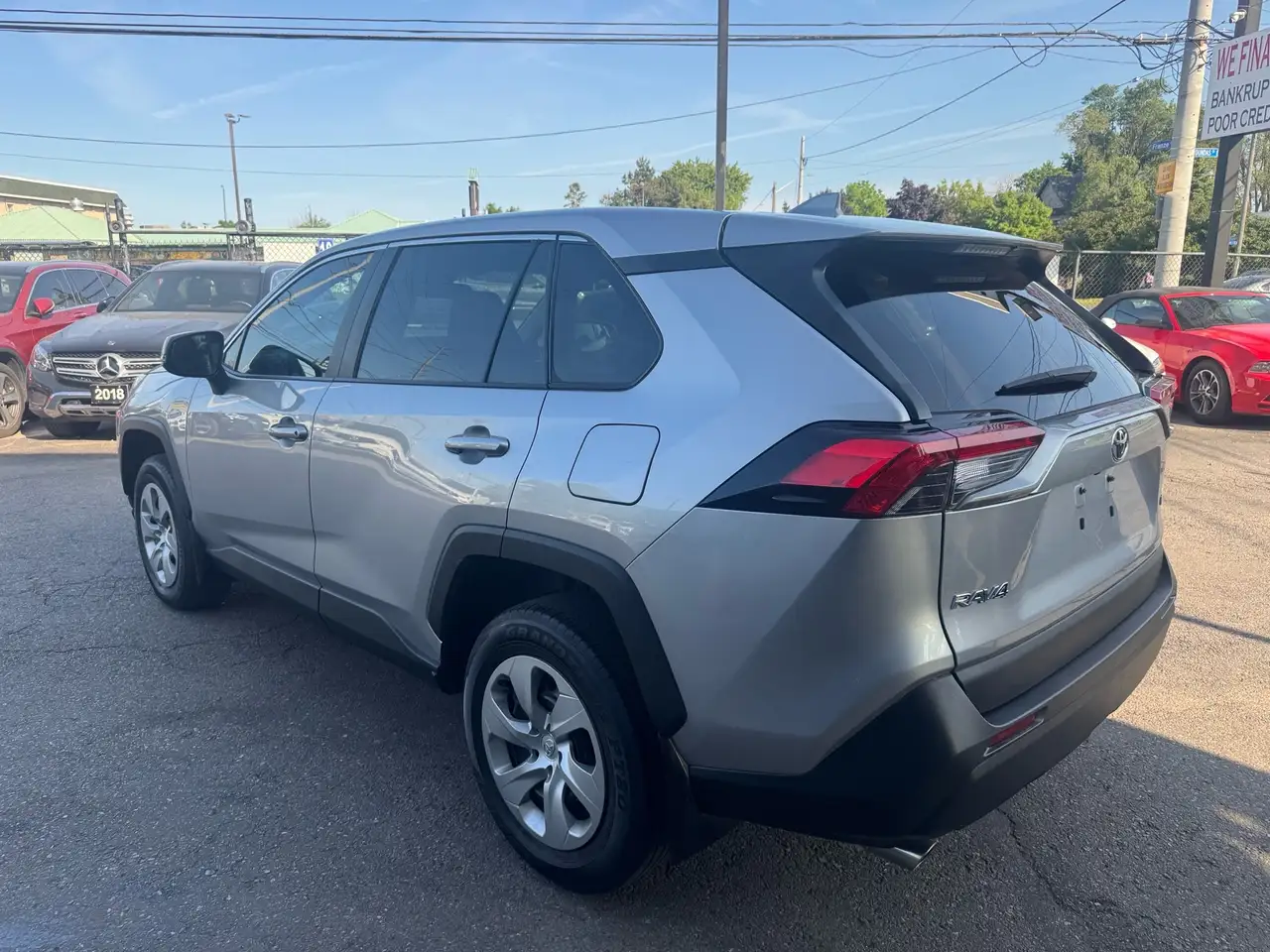 Toyota RAV 4 снимка Toyota RAV 4