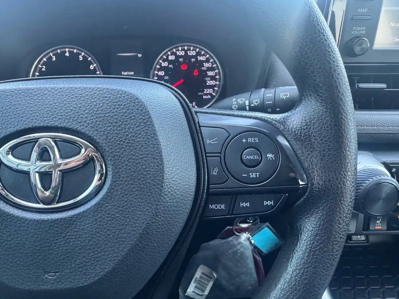 Toyota RAV 4 снимка Toyota RAV 4