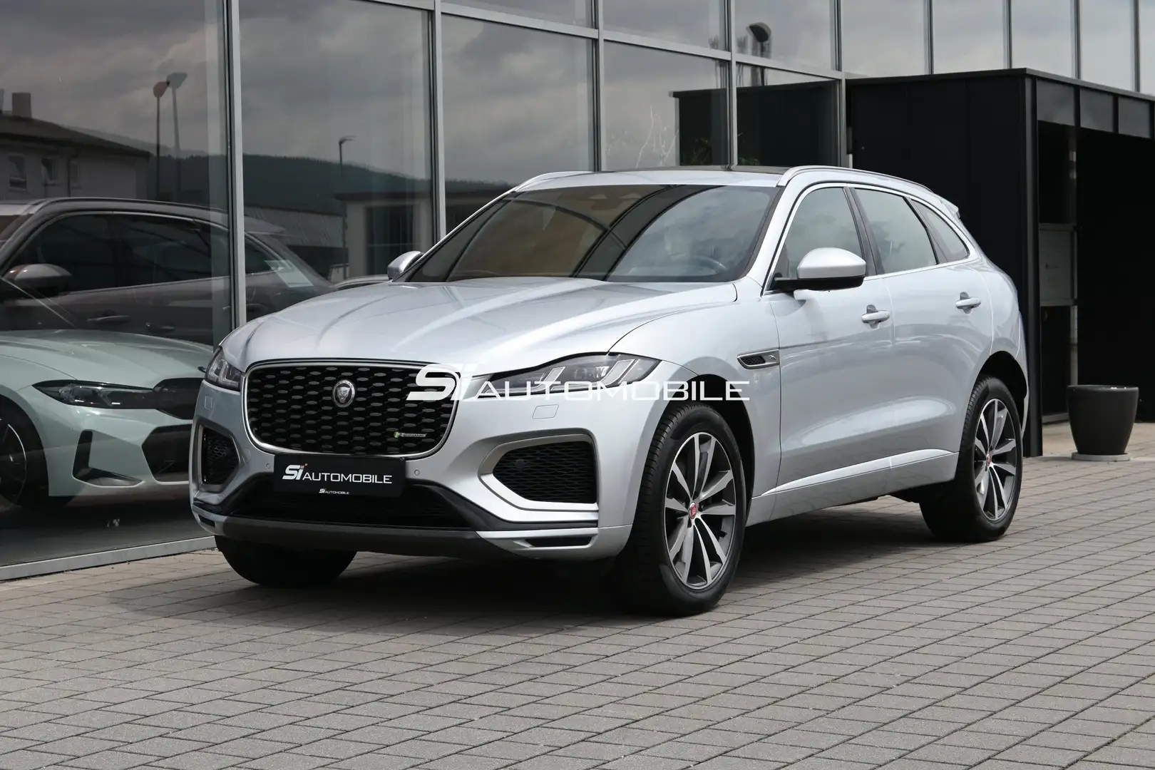 Jaguar F-Pace D300 R-DYNAMIC SE AWD *ACC*AHK*HUD*PANO*8-FACH 20" Plateado - 1