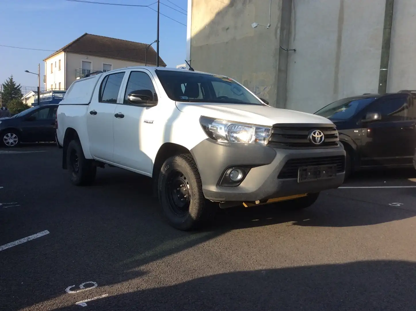 Toyota Hilux IV 4WD 2.4 D-4D 150 DOUBLE CABINE Blanc - 2