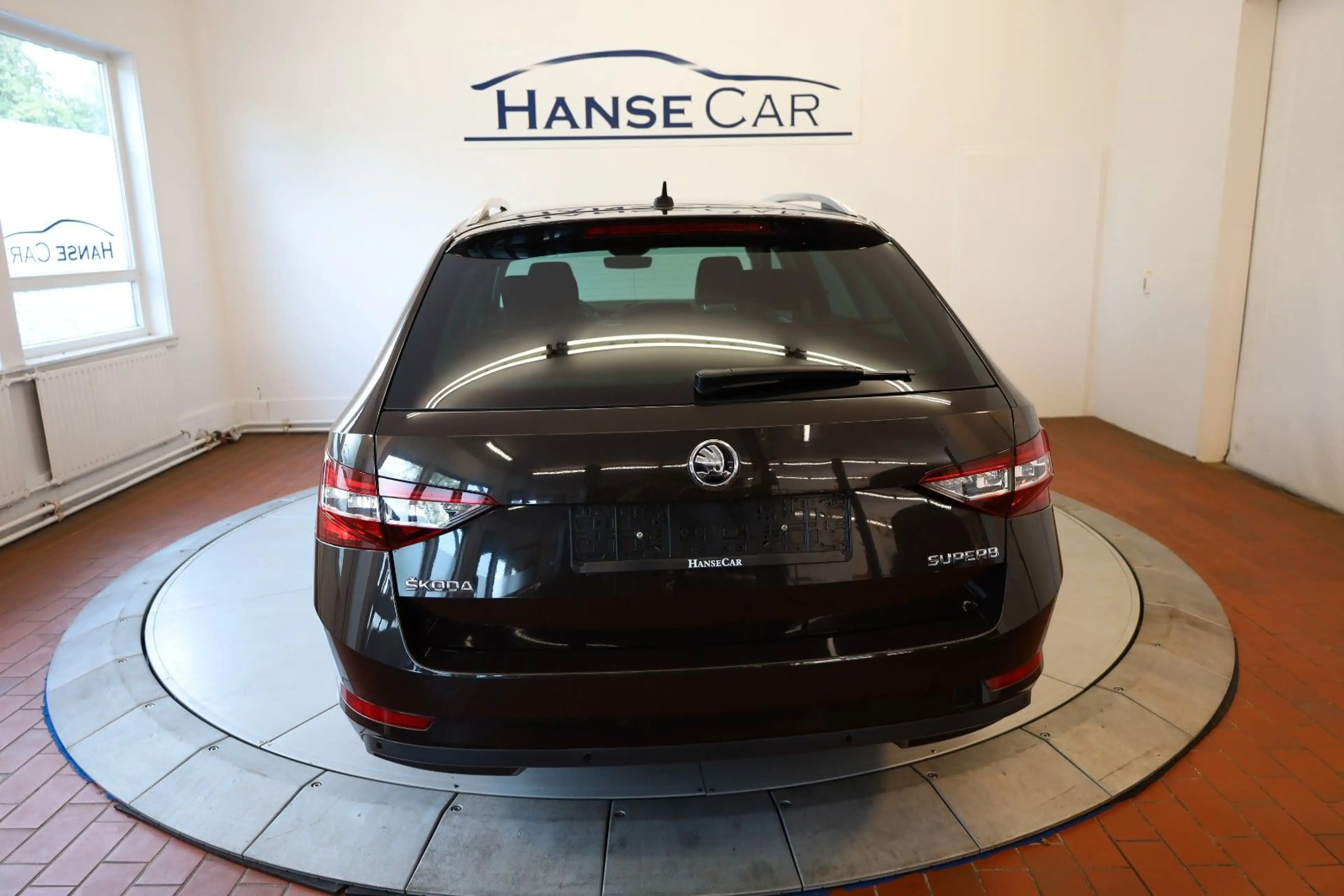 Skoda Superb Combi Style/Navi/R.Kamera/ACC/Garantie ! — photo 8