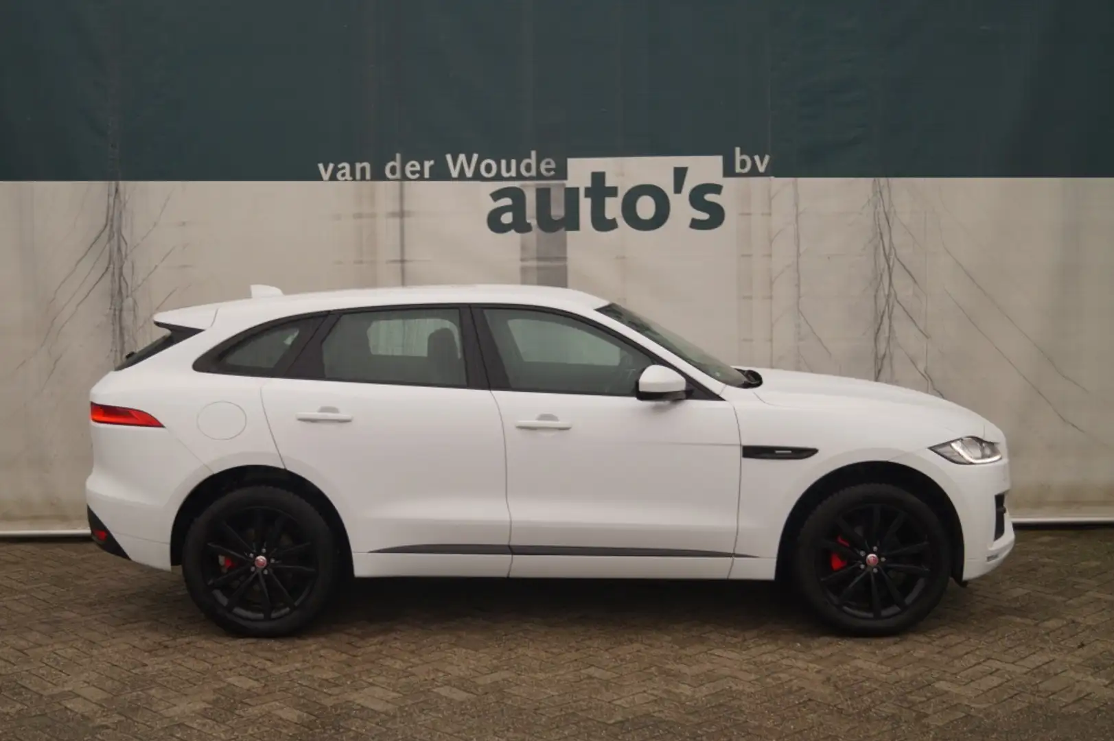 Jaguar F-Pace 2.0d 180pk Automaat AWD R-Sport Business Pack Wit - 2