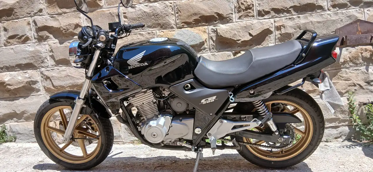 Honda CB 500