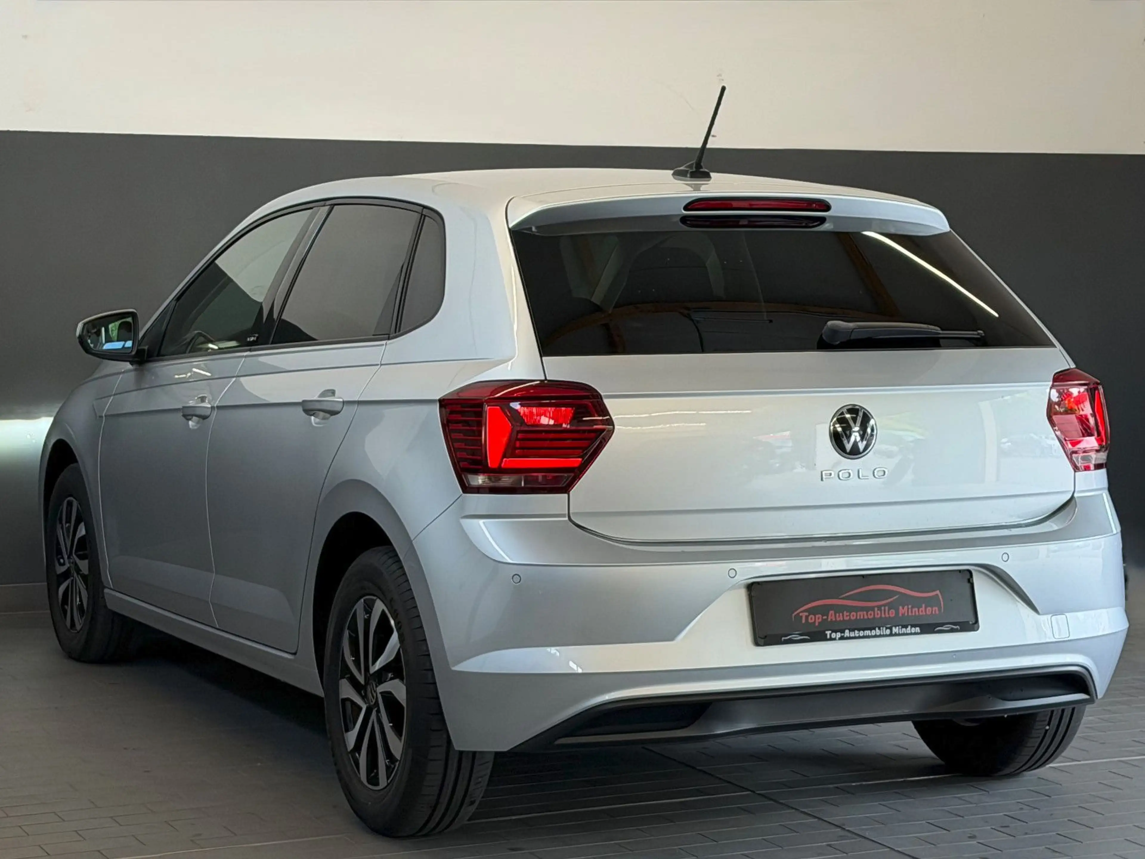 Volkswagen Polo 1.0 Active/LED/SHZ/KLIMA/PDC/KAMERA/2.HAND — photo 4