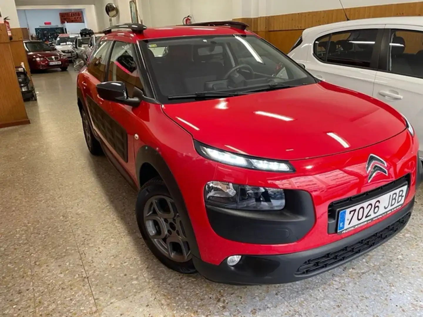 Citroen C4 Cactus 1.2 PureTech Feel Cool 82 17´´ Rojo - 2