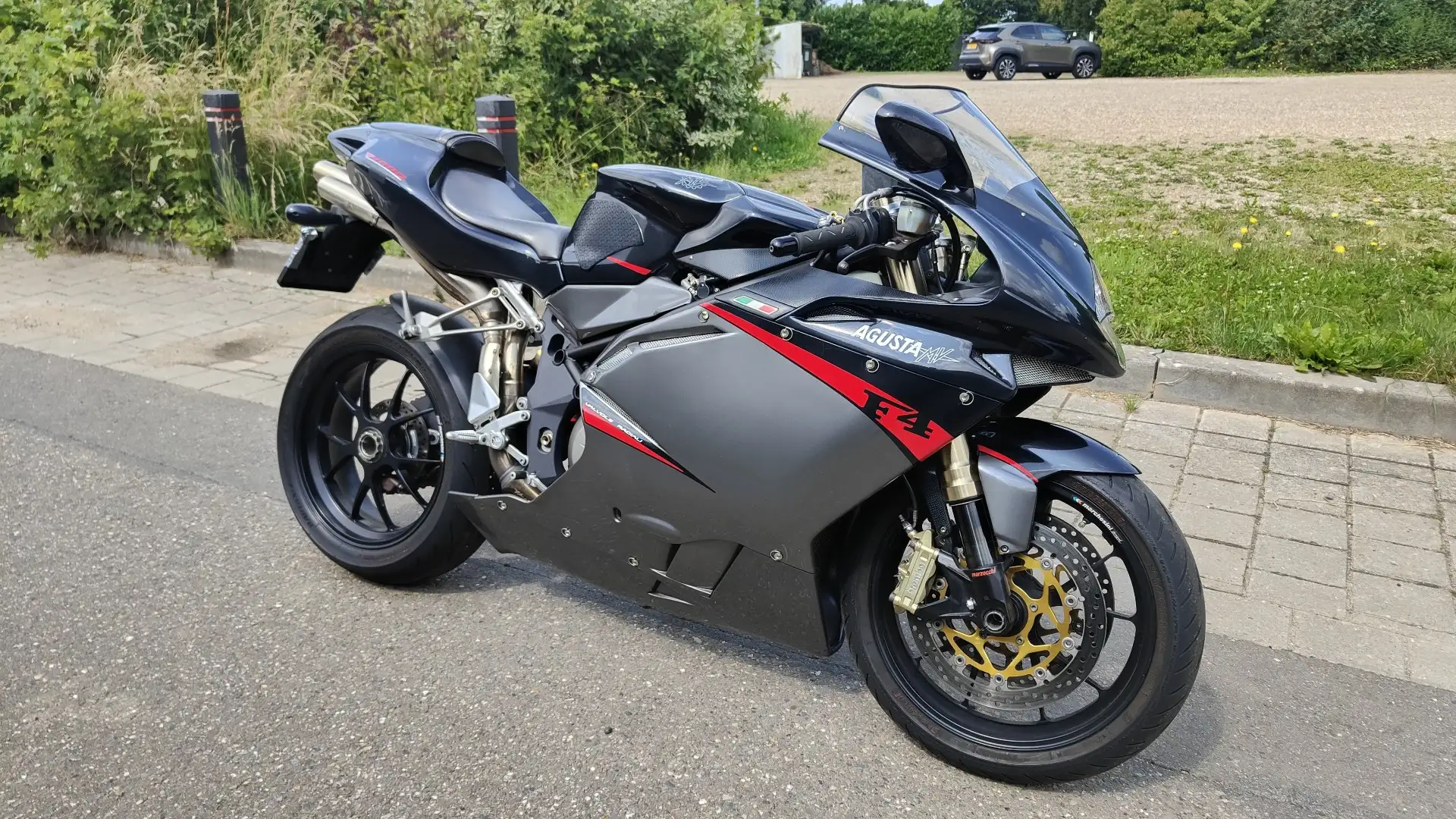 MV Agusta F4 1000 Noir - 1