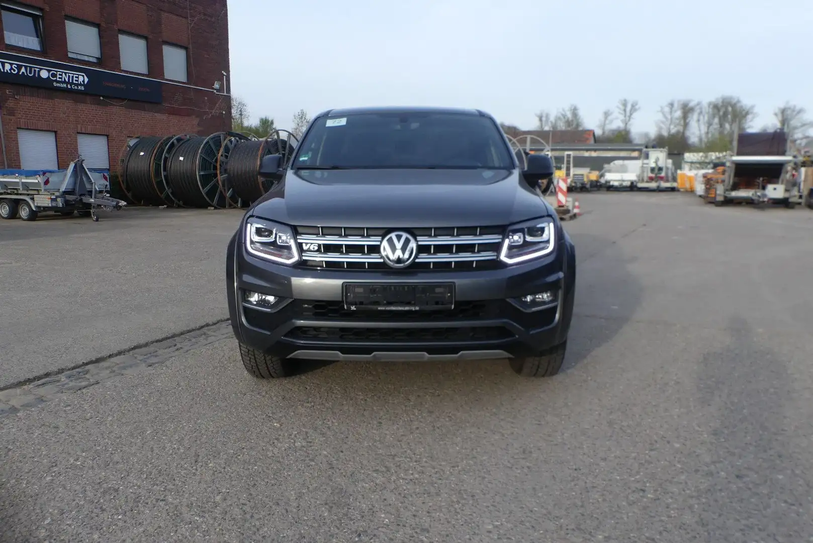 Volkswagen Amarok 3.0 V6 Dark Label 4Motion*Navi*Xenon*AHK* Gris - 2