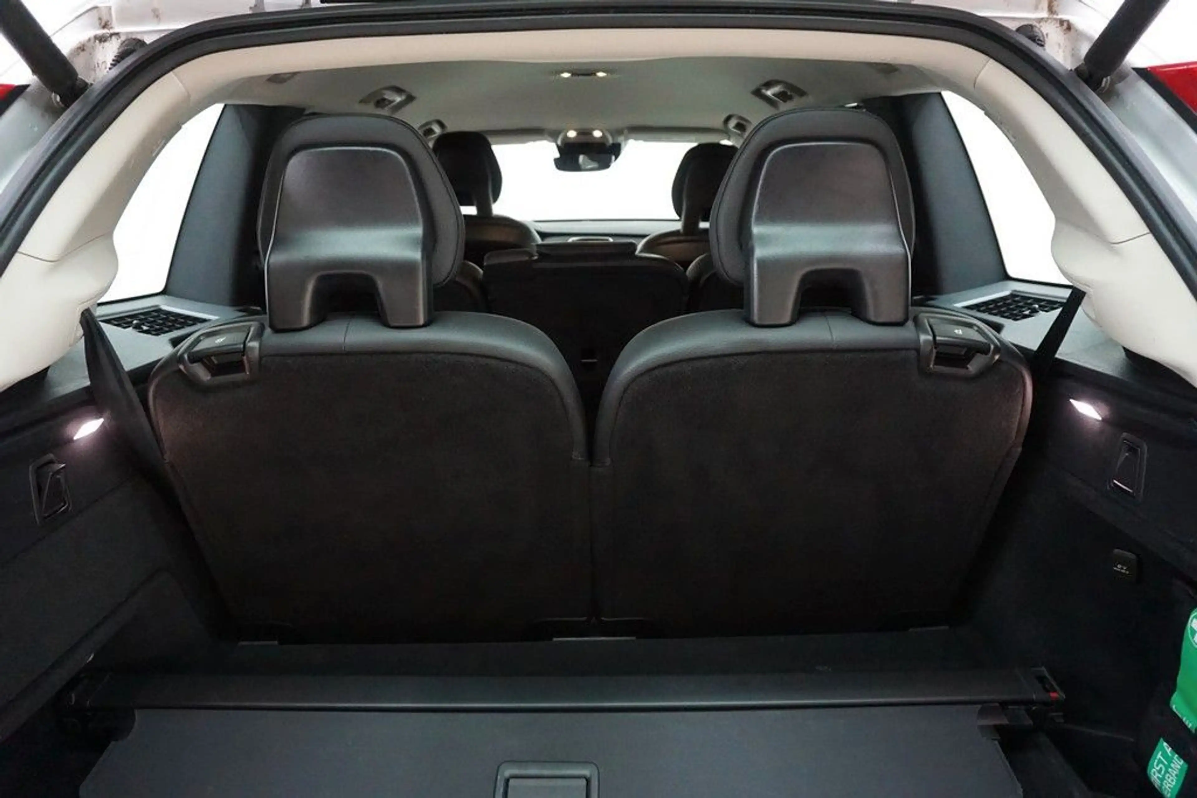 Volvo XC90 2.0 B5 AWD MOMENTUM PRO 7 Sitze Kamera/Led — photo 11