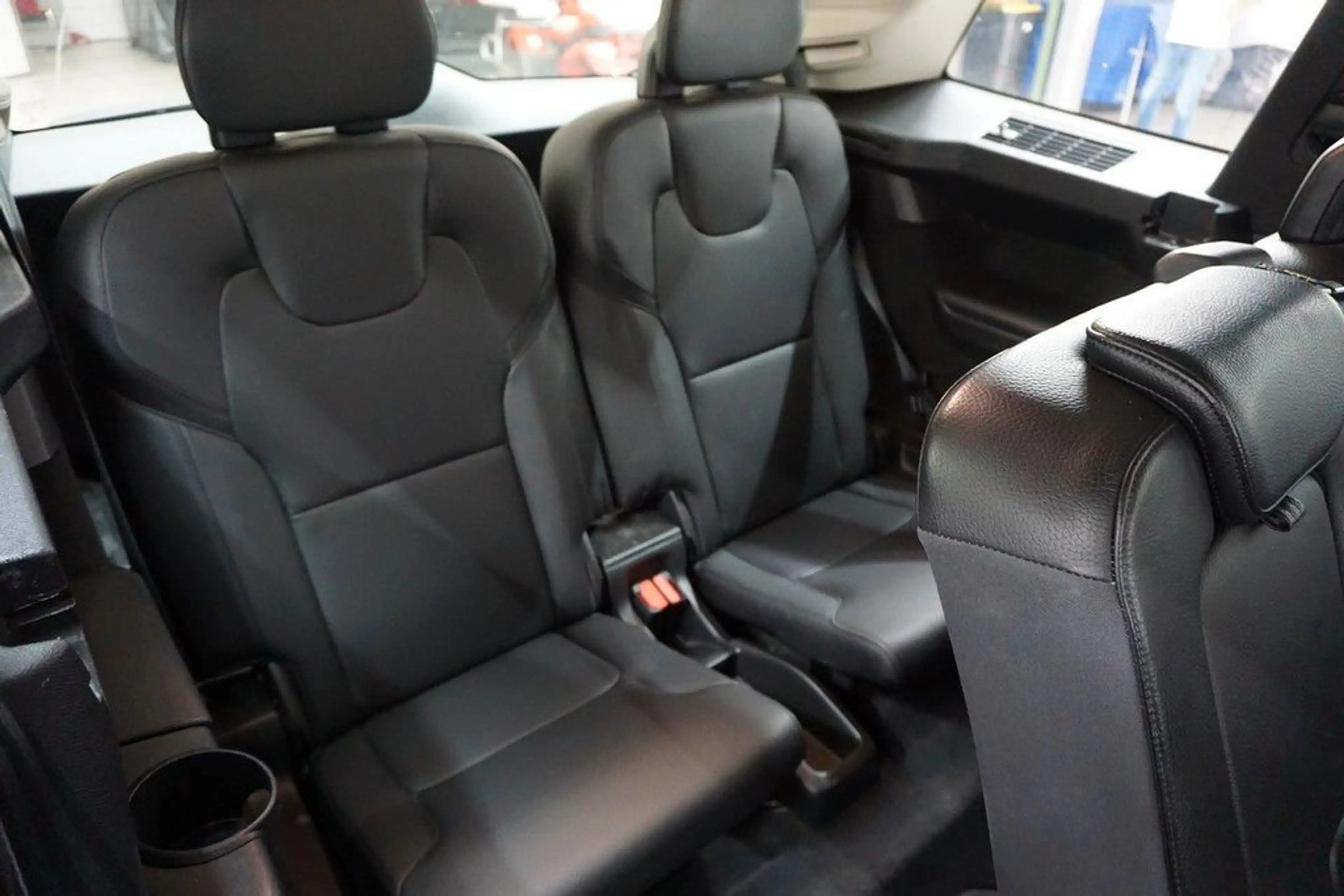 Volvo XC90 2.0 B5 AWD MOMENTUM PRO 7 Sitze Kamera/Led — photo 10