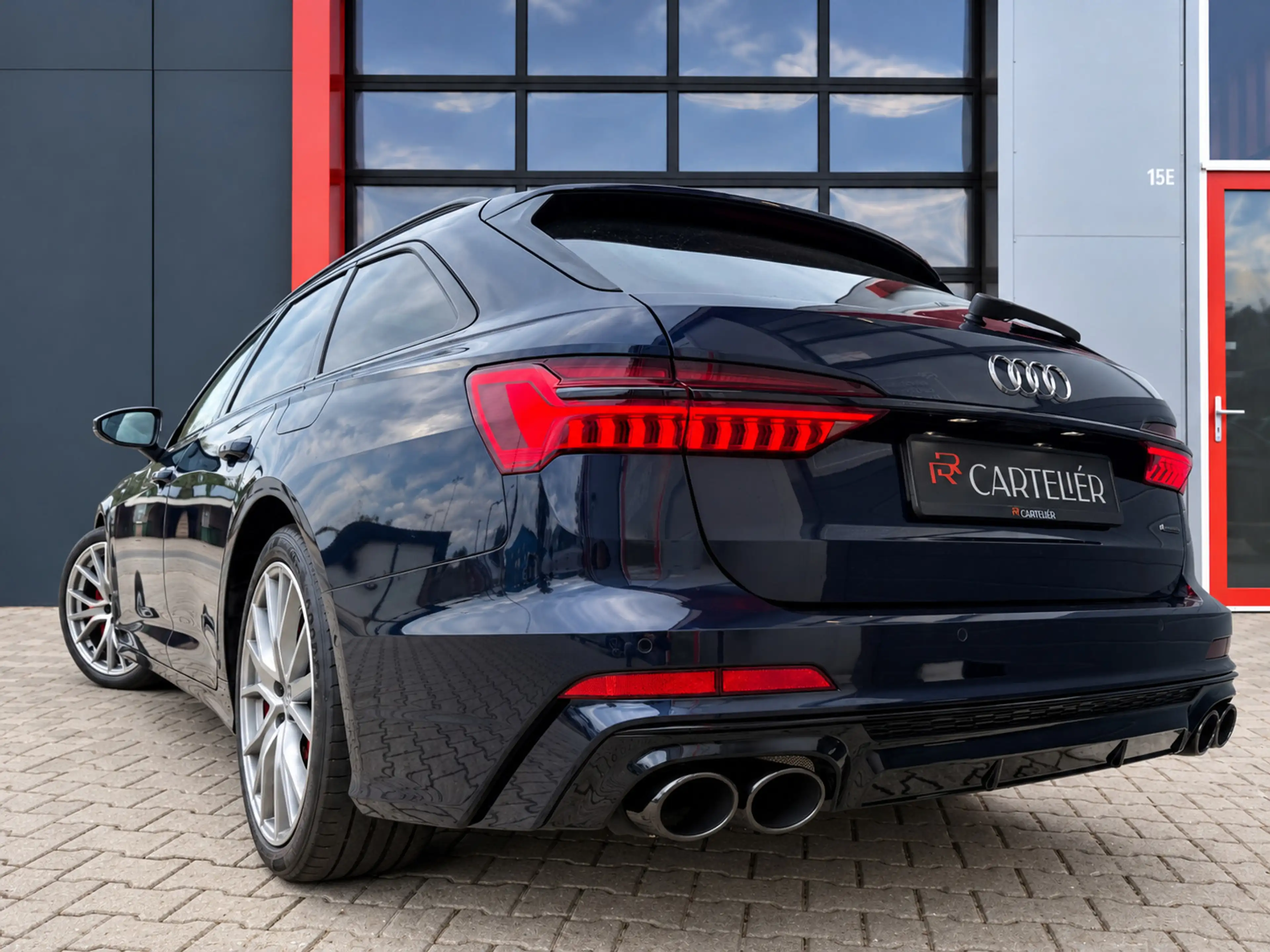 Audi A6 Avant 55 TFSI e S-Line Quattro Competition Firmame — photo 2