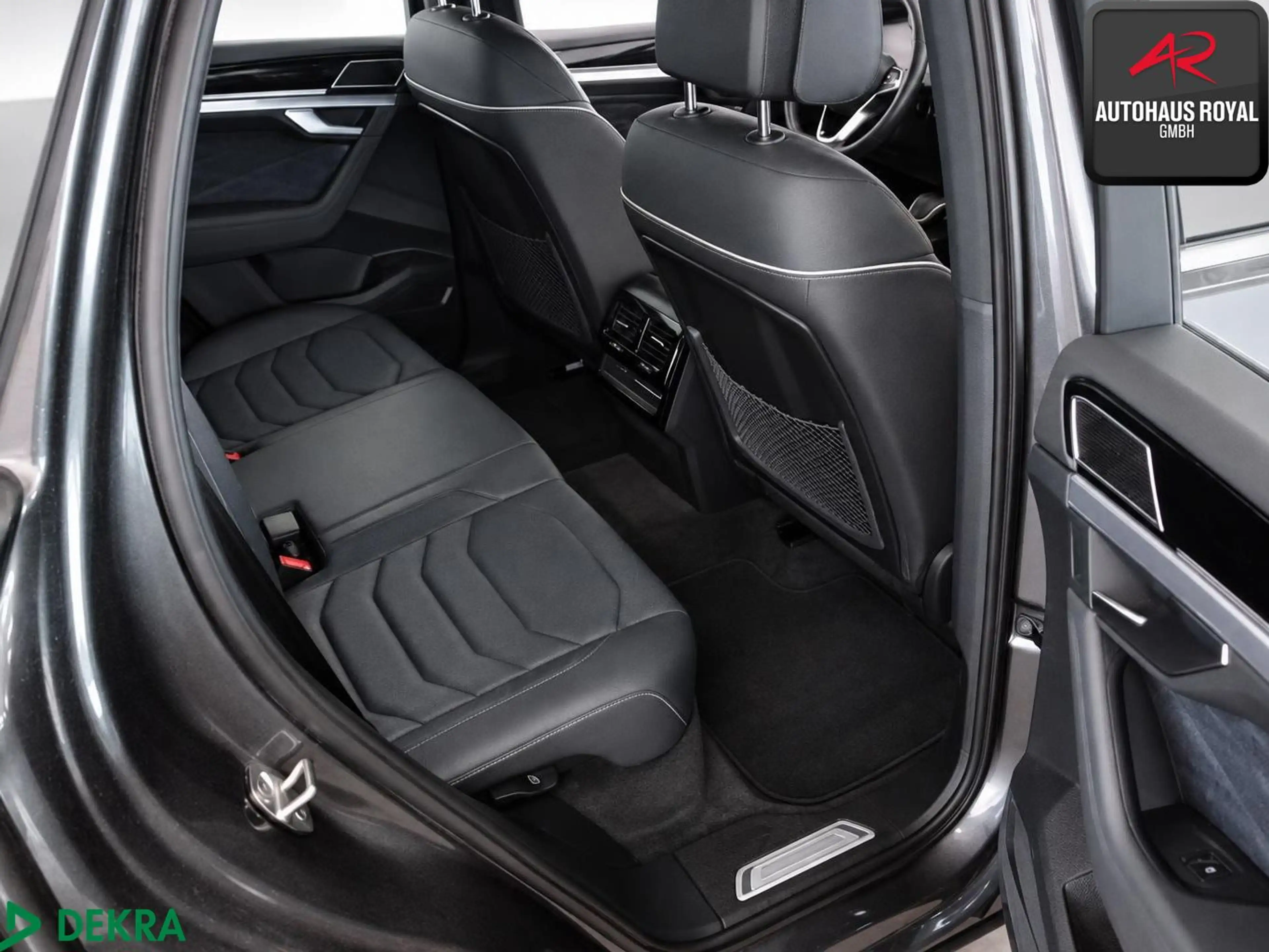 Volkswagen Touareg 3.0 TSI 4M ELEGANCE DYNAUDIO,360GRAD,ACC — photo 6