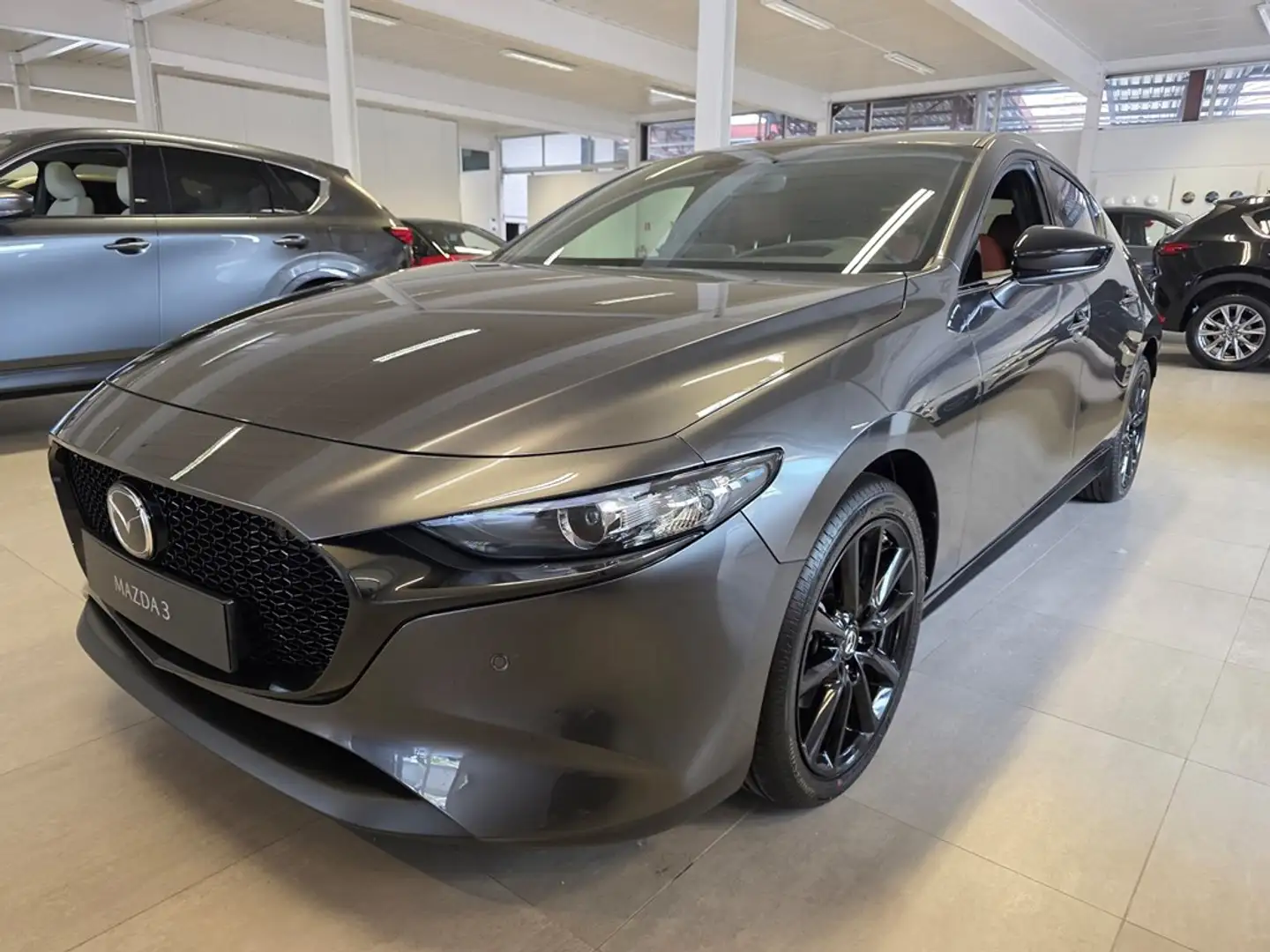 Mazda 3 NIEUW - NAGISA Grijs - 2