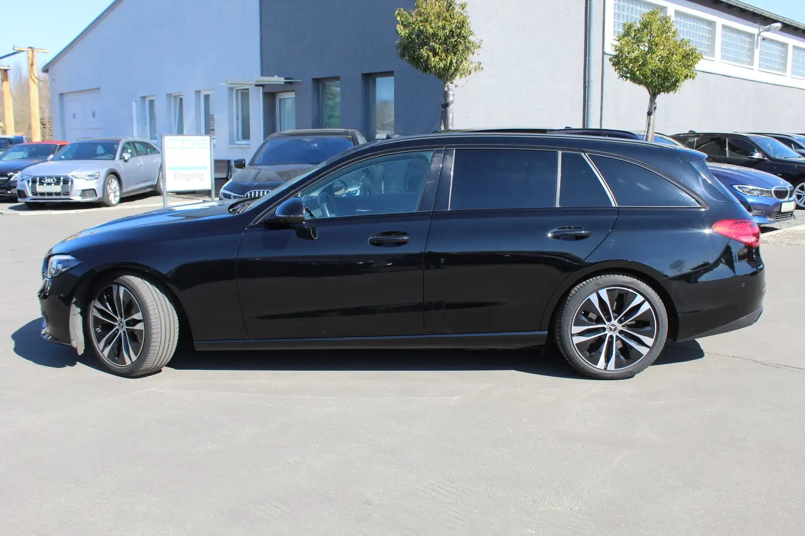 Mercedes-Benz C 220 d T-Mod. +Night Paket+18 Zoll+AHK+PANORAMAD.+ACC+ Schwarz - 1