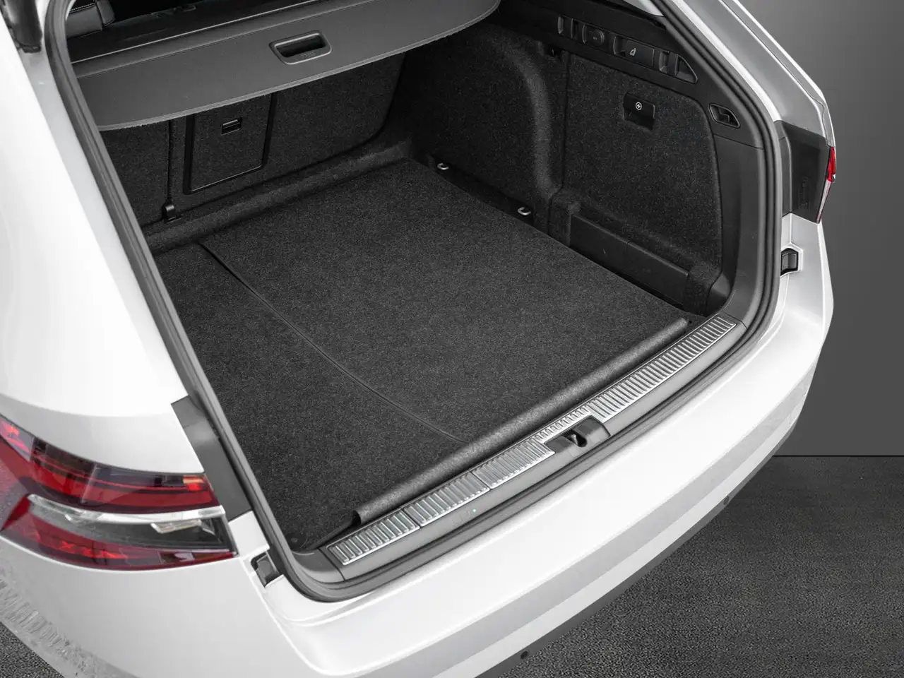 Skoda Superb Laurin & Klement 4x4 AHK Canton Massage, миниатюра 24