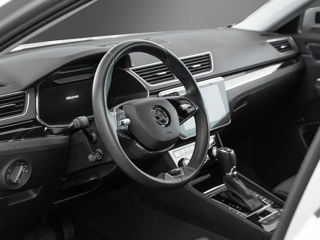 Skoda Superb Laurin & Klement 4x4 AHK Canton Massage, миниатюра 15