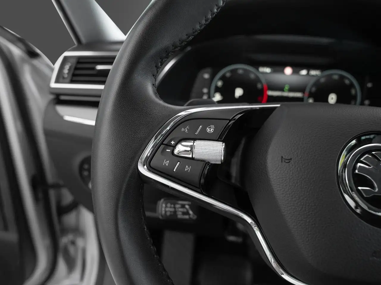 Skoda Superb Laurin & Klement 4x4 AHK Canton Massage, миниатюра 17