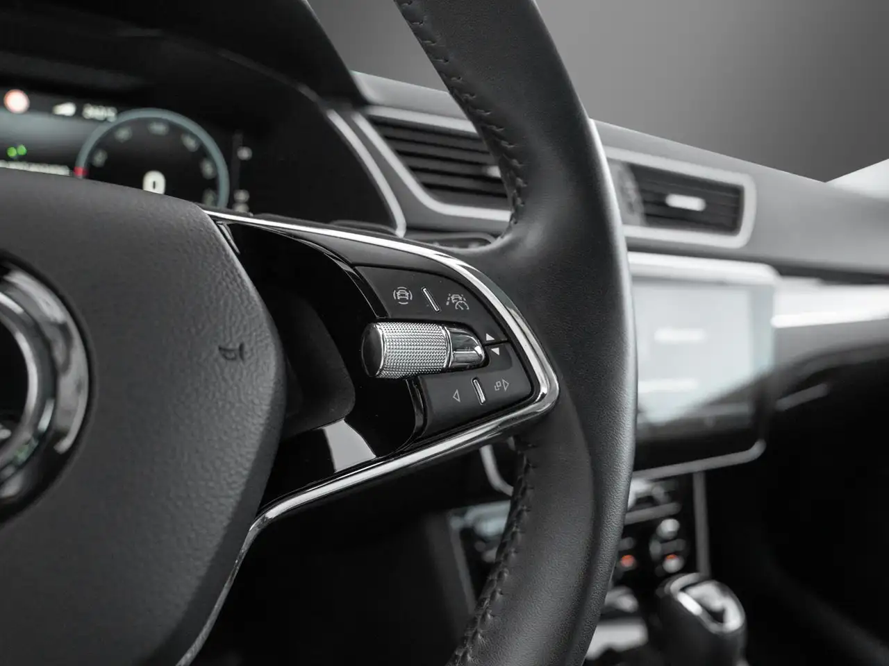 Skoda Superb Laurin & Klement 4x4 AHK Canton Massage, миниатюра 16