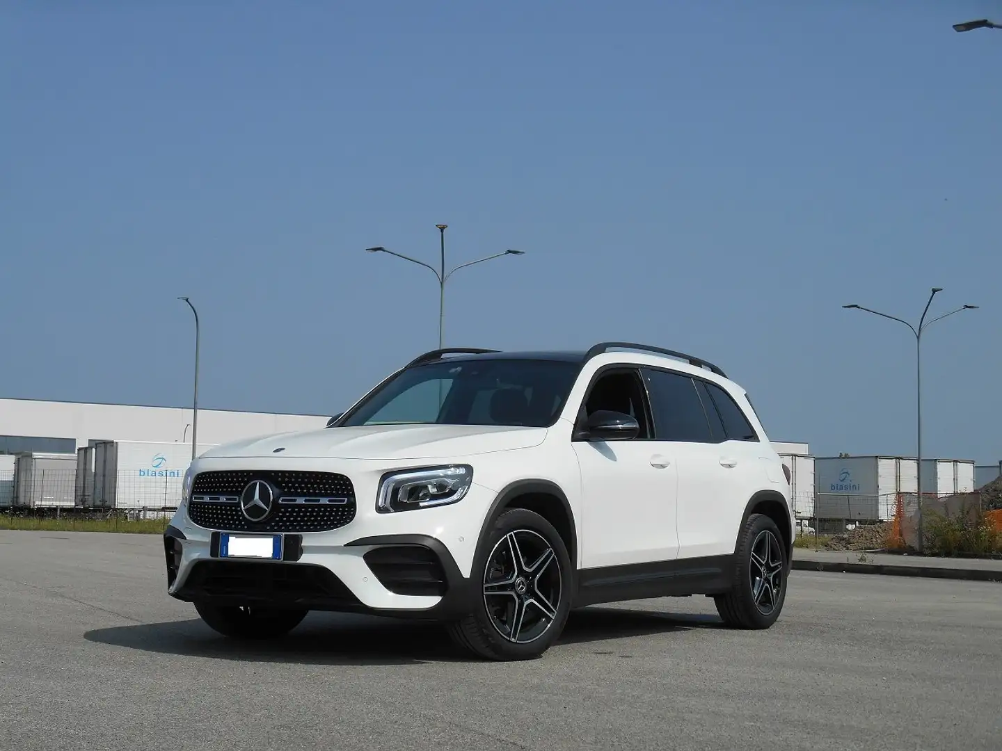 Mercedes-Benz GLB 200 d Premium auto Bianco - 1
