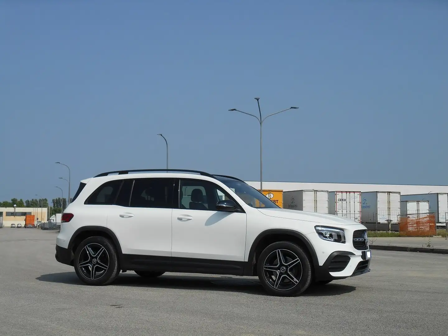 Mercedes-Benz GLB 200 d Premium auto Bianco - 2