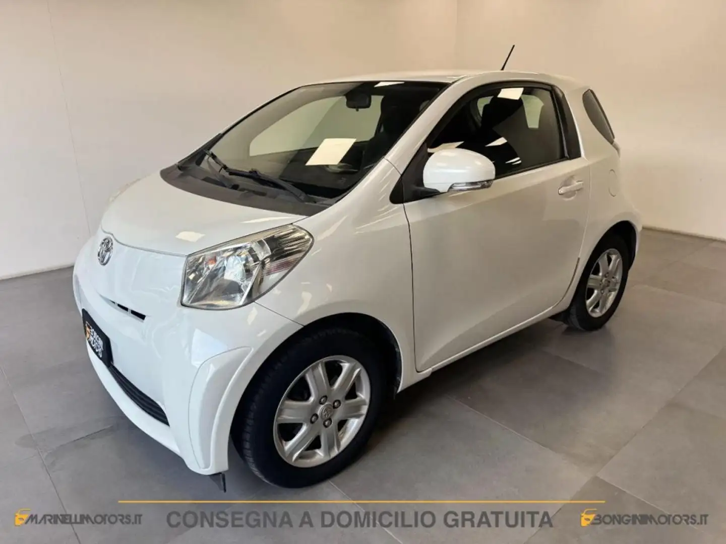 Toyota iQ 1.0 CVT Weiß - 1