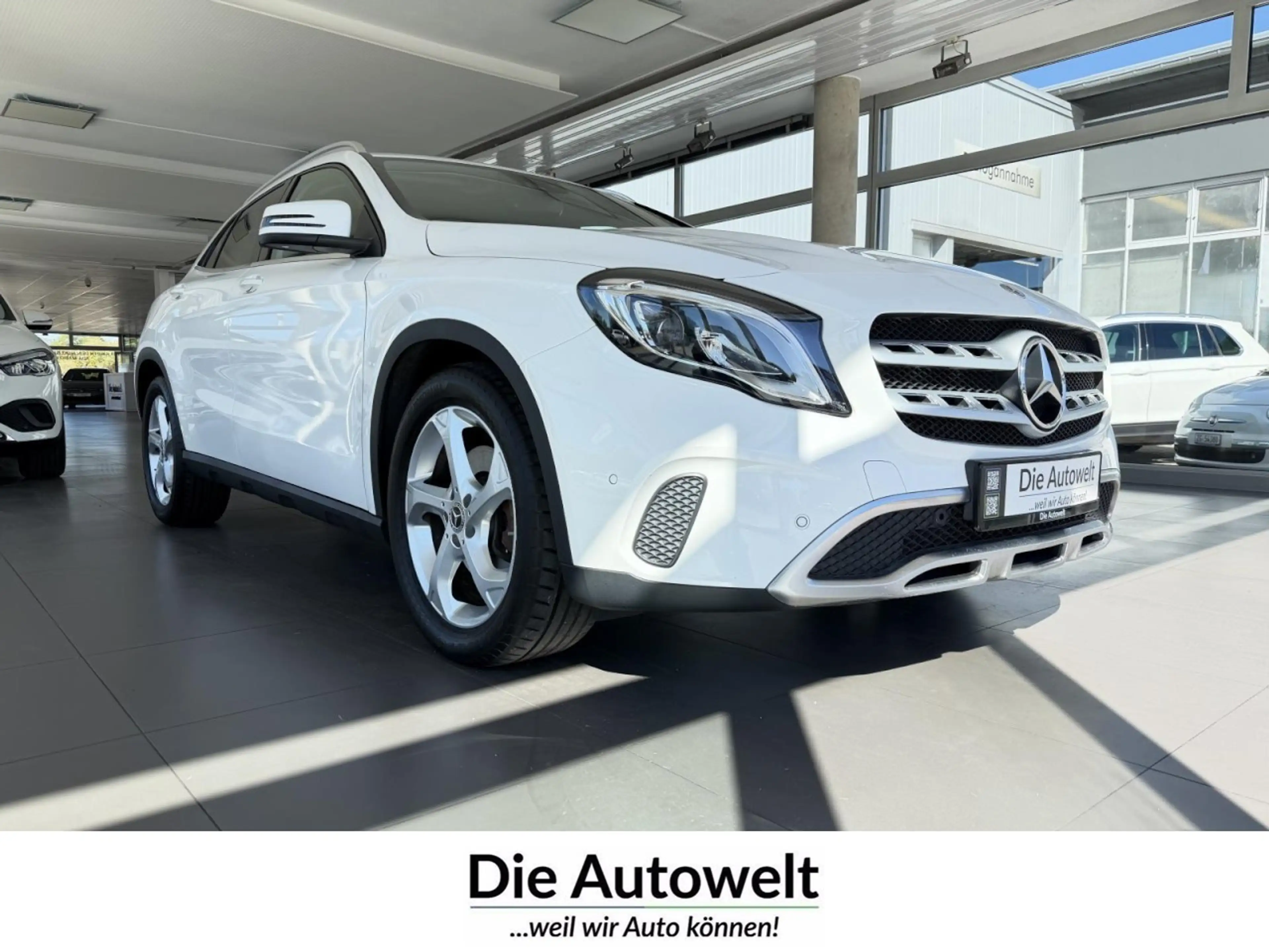 Mercedes-Benz GLA 220 4Matic AUT AHK PDC LED NAVI KAMERA KLIMA Klima